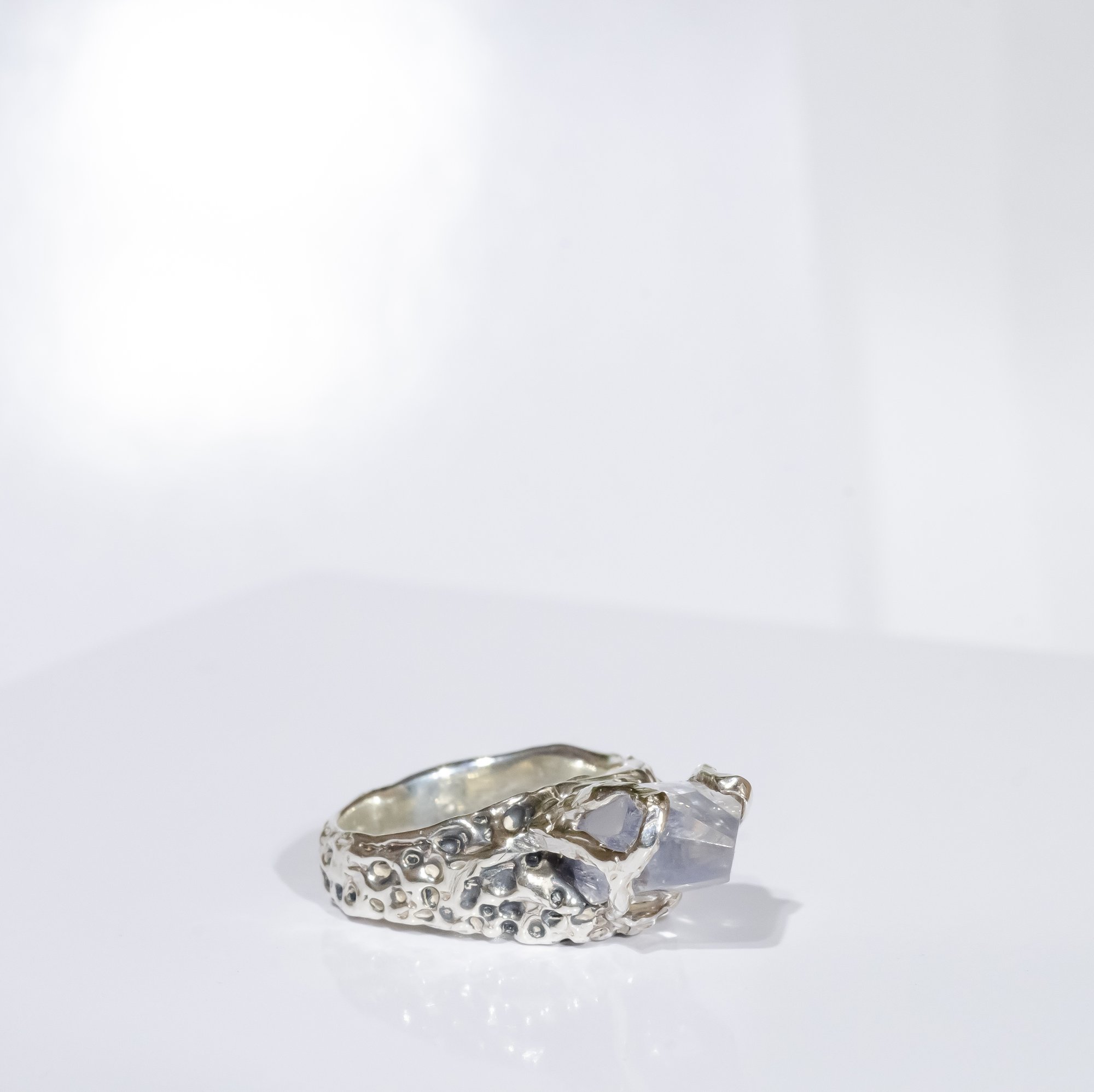 Каблучка з кварцом з включеннями дюмортьєриту - зображення 8