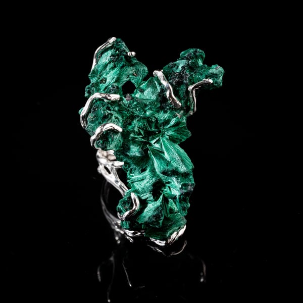 Каблучка з плісовим малахітом