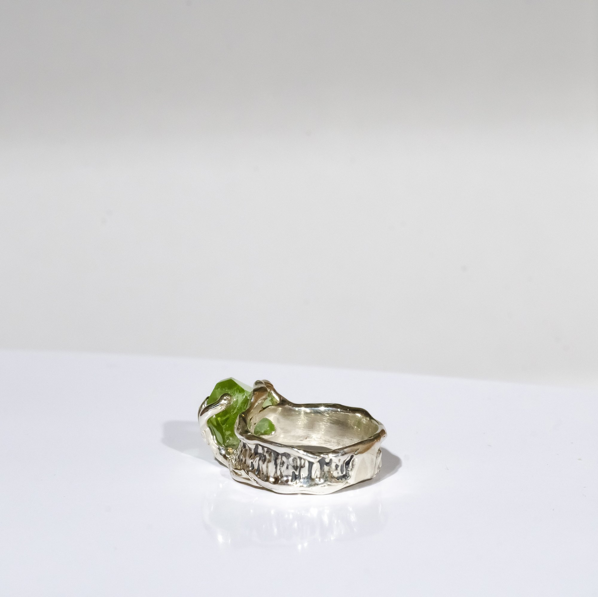 Каблучка з хризолітом - 4