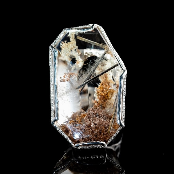 Каблучка з кварцом з включеннями