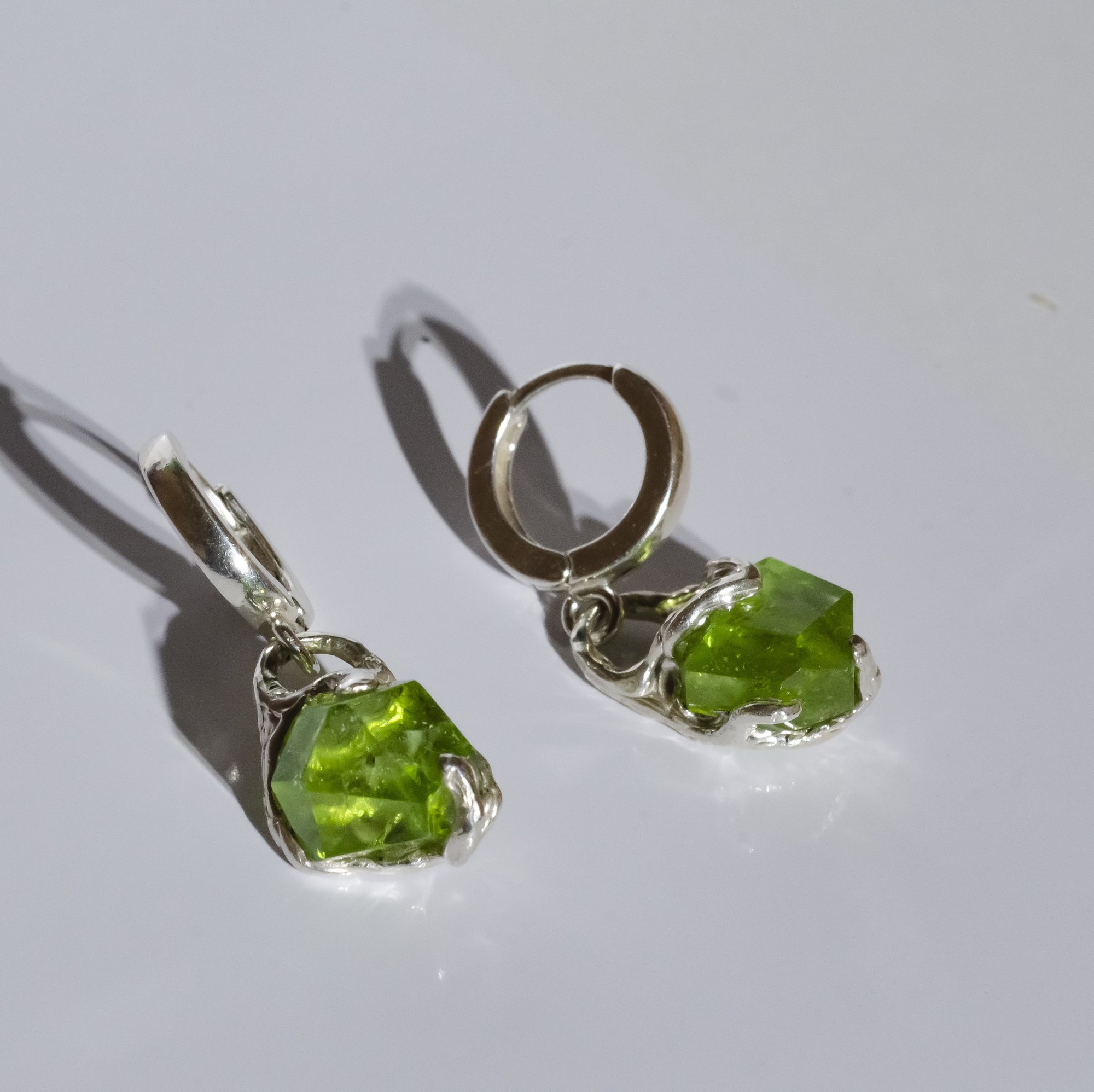 Сережки з хризолітами - зображення 3