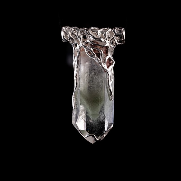 Кулон з кварцом