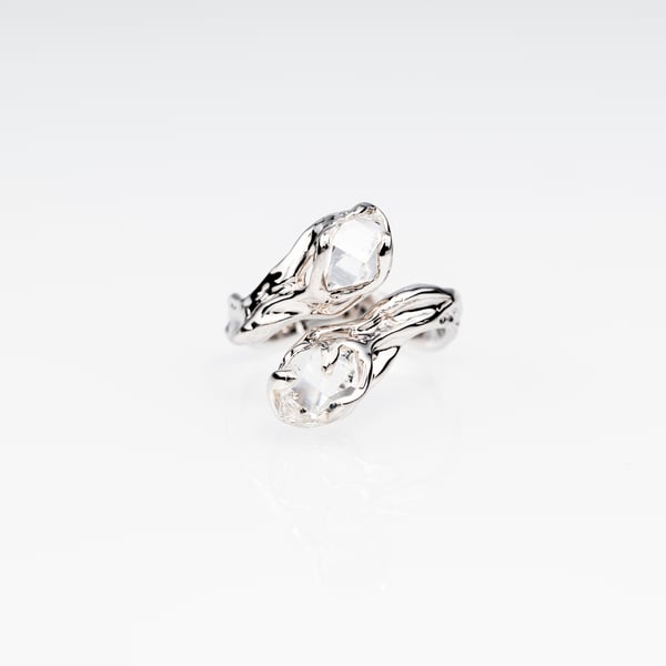 Quartz Ring