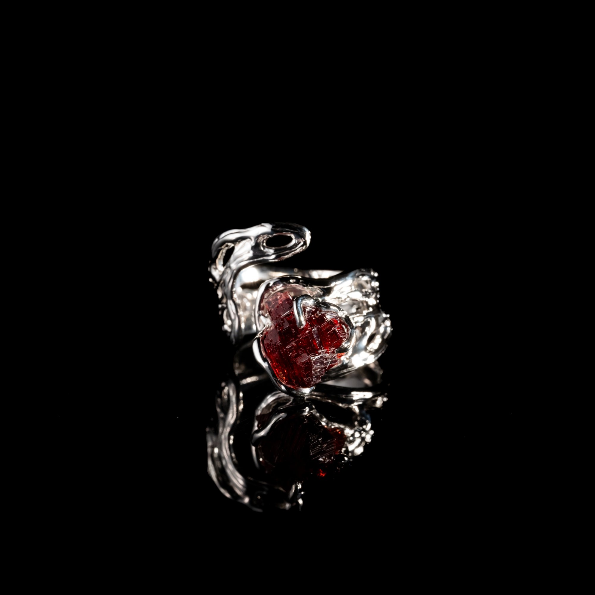 Каблучка зі спессартином