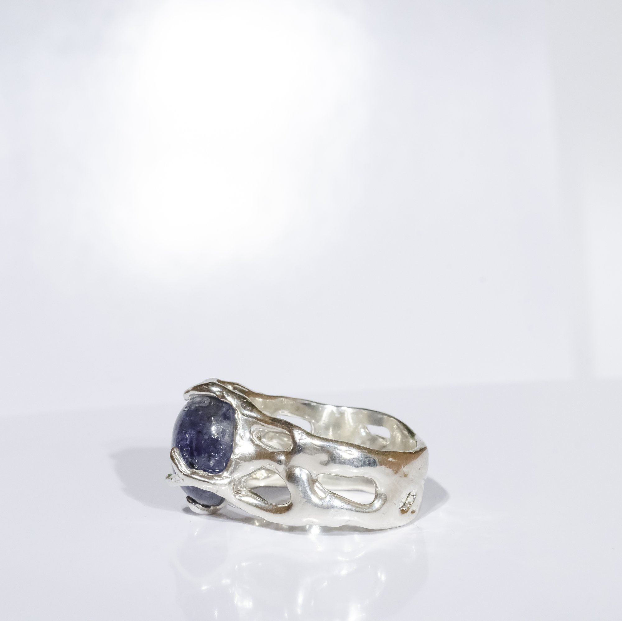 Каблучка з іолітом - зображення 3