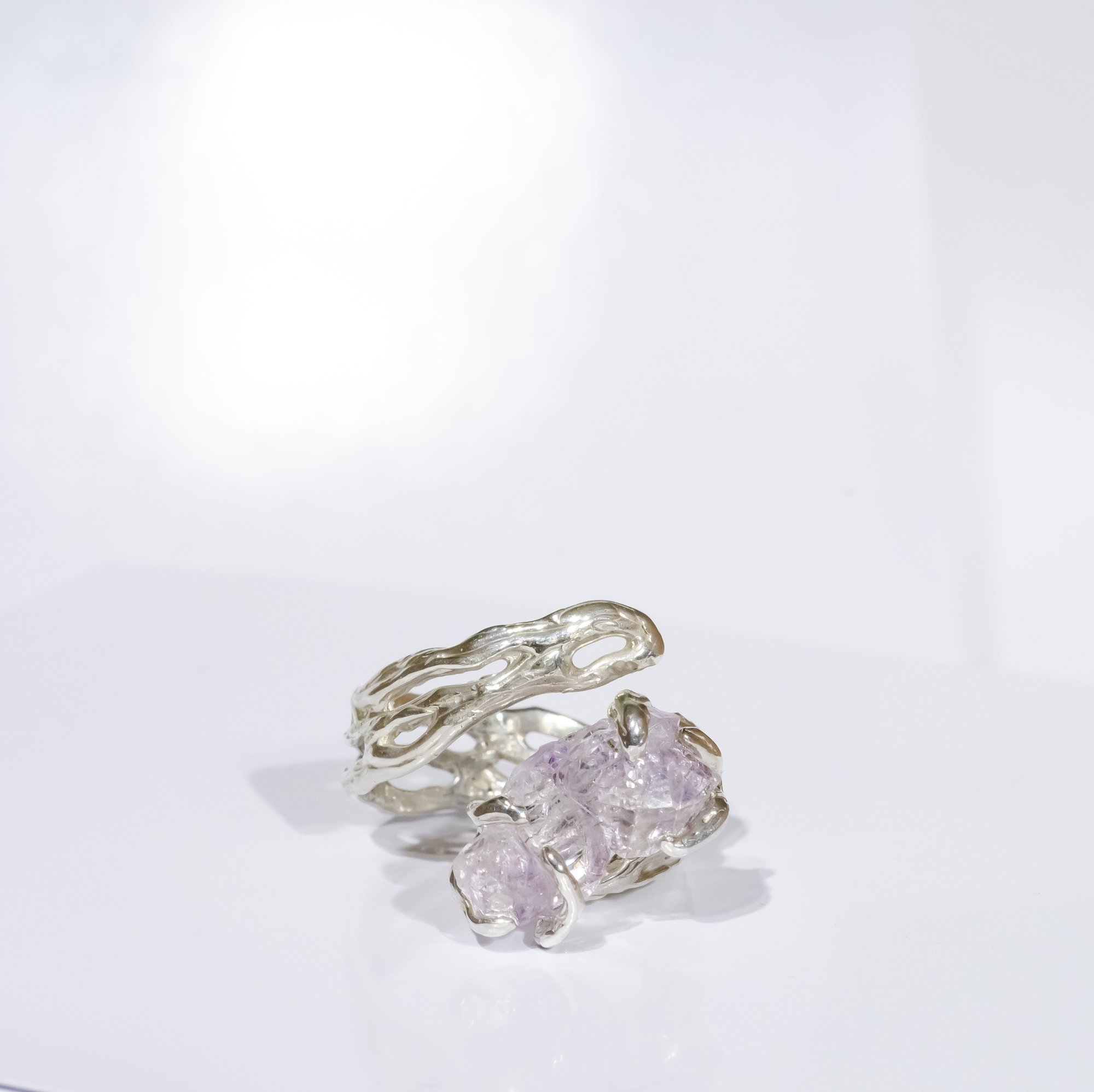 Каблучка з аметистом