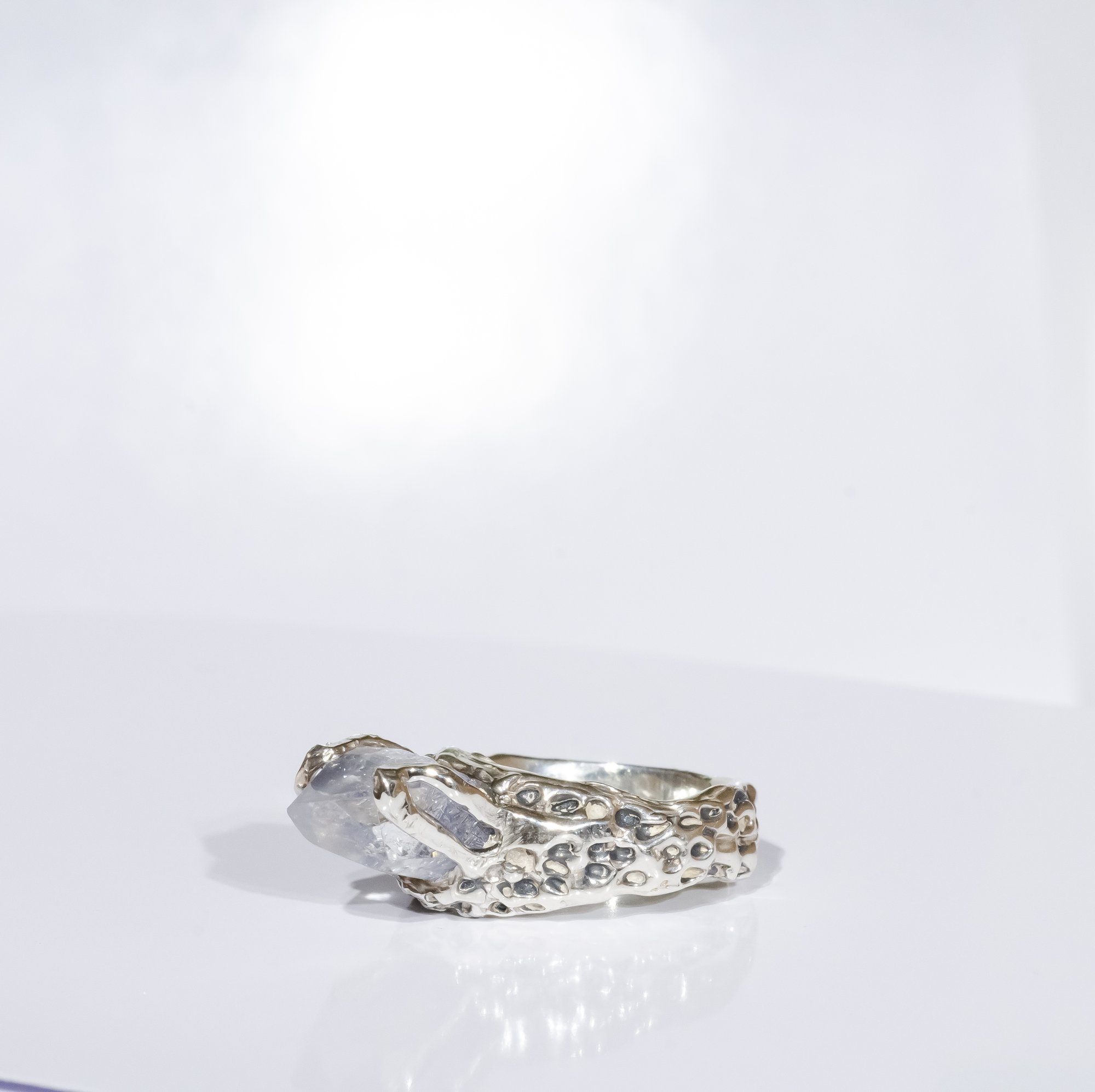 Каблучка з кварцом з включеннями дюмортьєриту - зображення 3