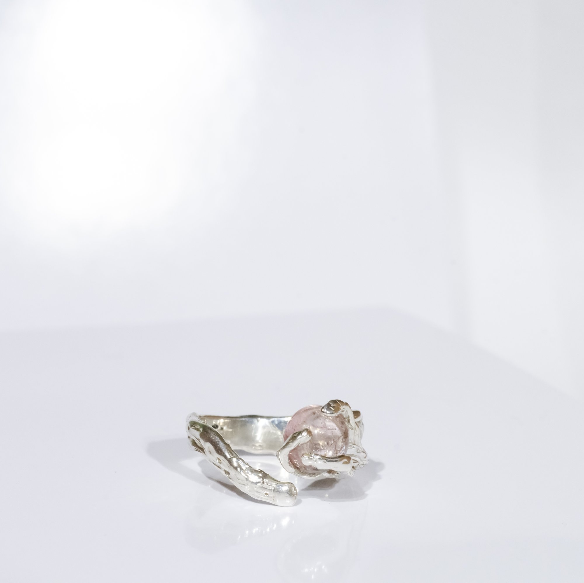 Каблучка з рожевим турмаліном