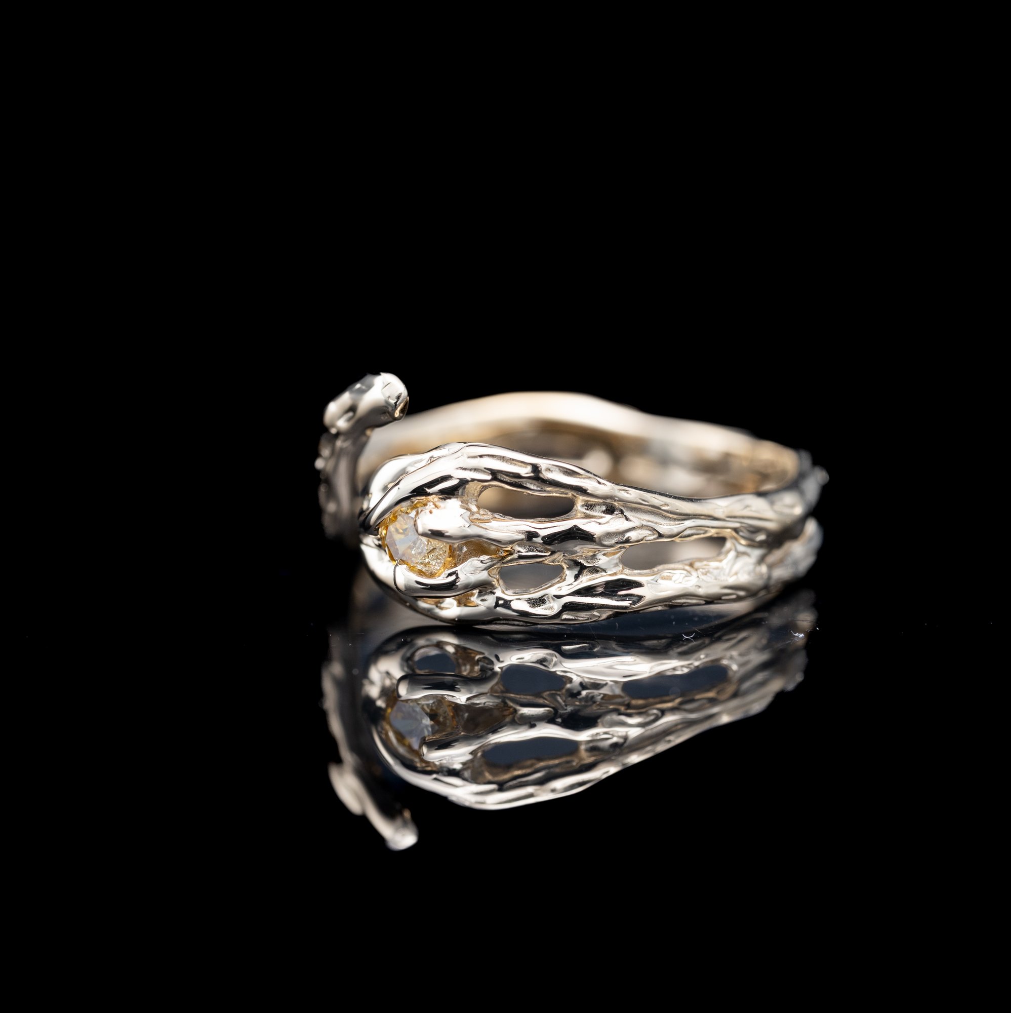 Золота каблучка з діамантом - зображення 4