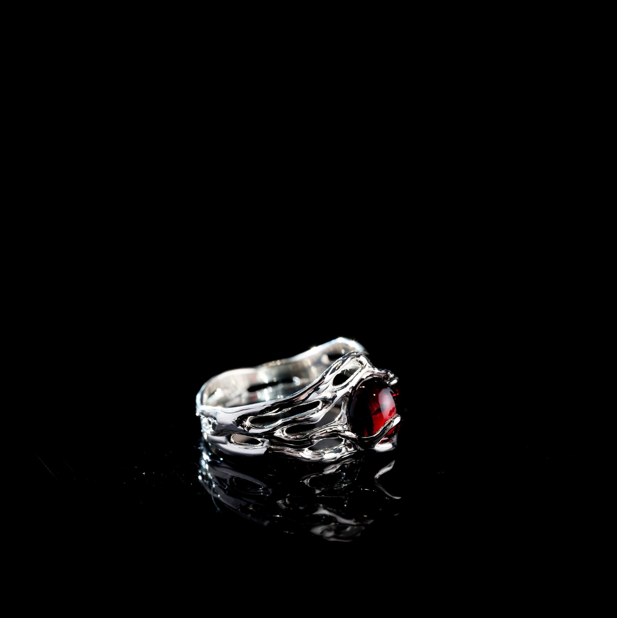 Каблучка з гранатом - зображення 3