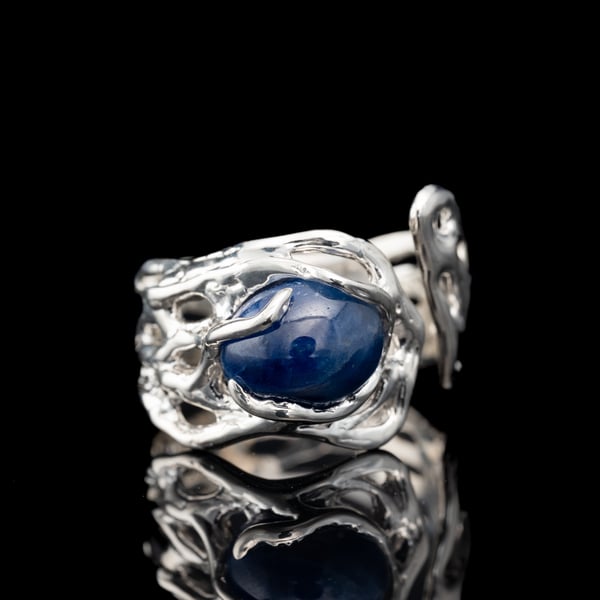 Каблучка зі сапфіром