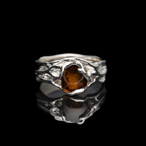 Каблучка з турмаліном дравітом