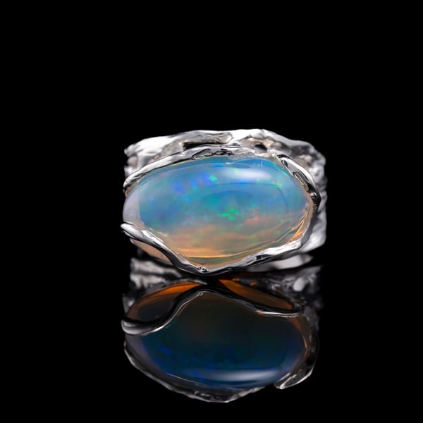 Каблучка з опалом