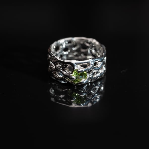 Каблучка з хризолітом