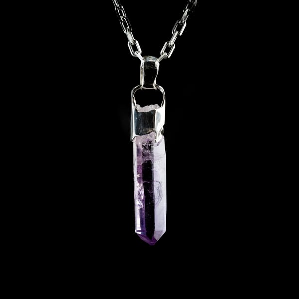 Кулон з аметистом