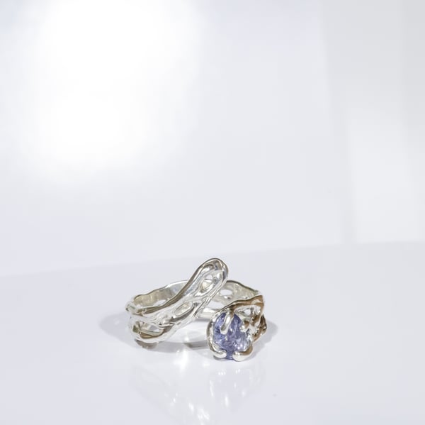 Каблучка з танзанітом