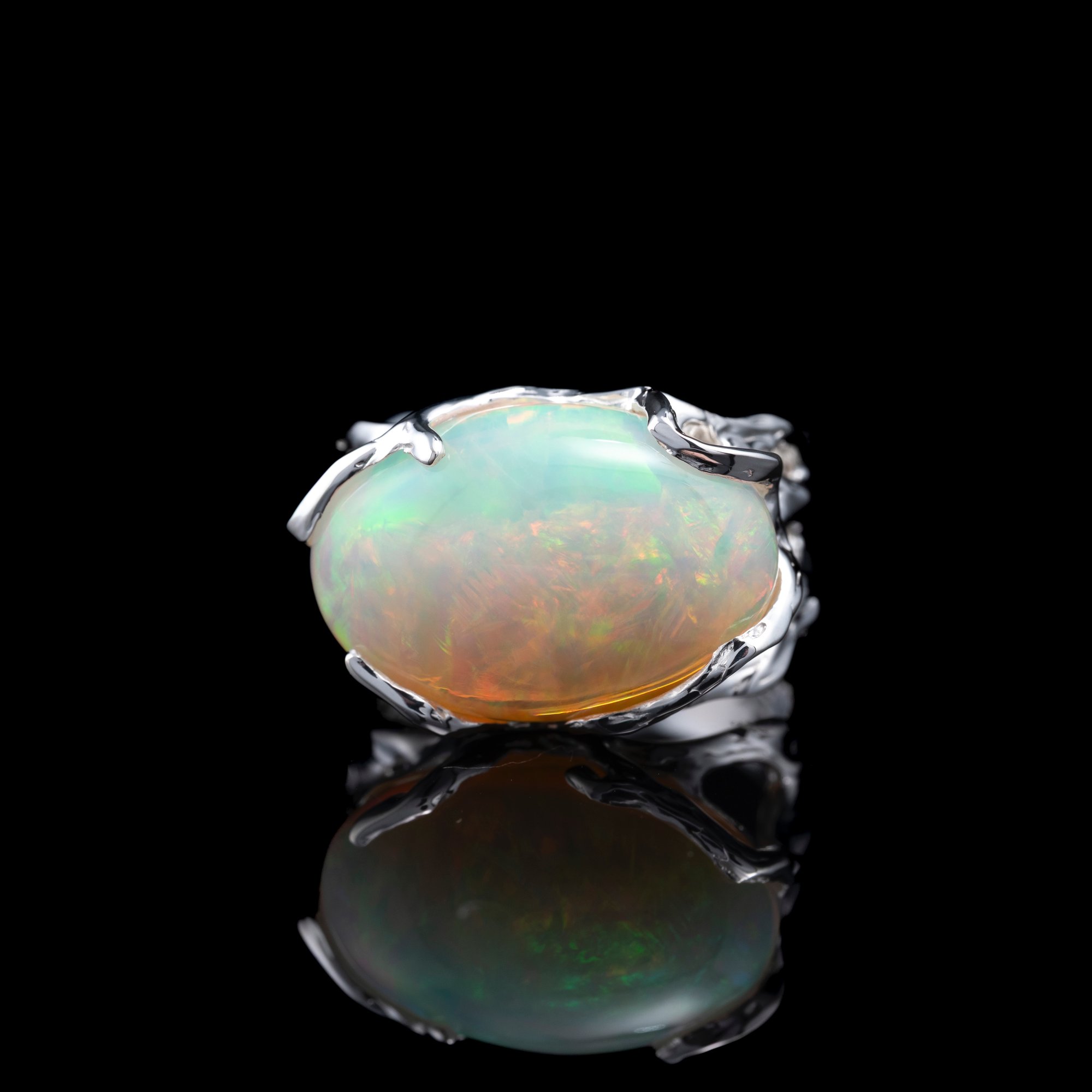 Каблучка з опалом