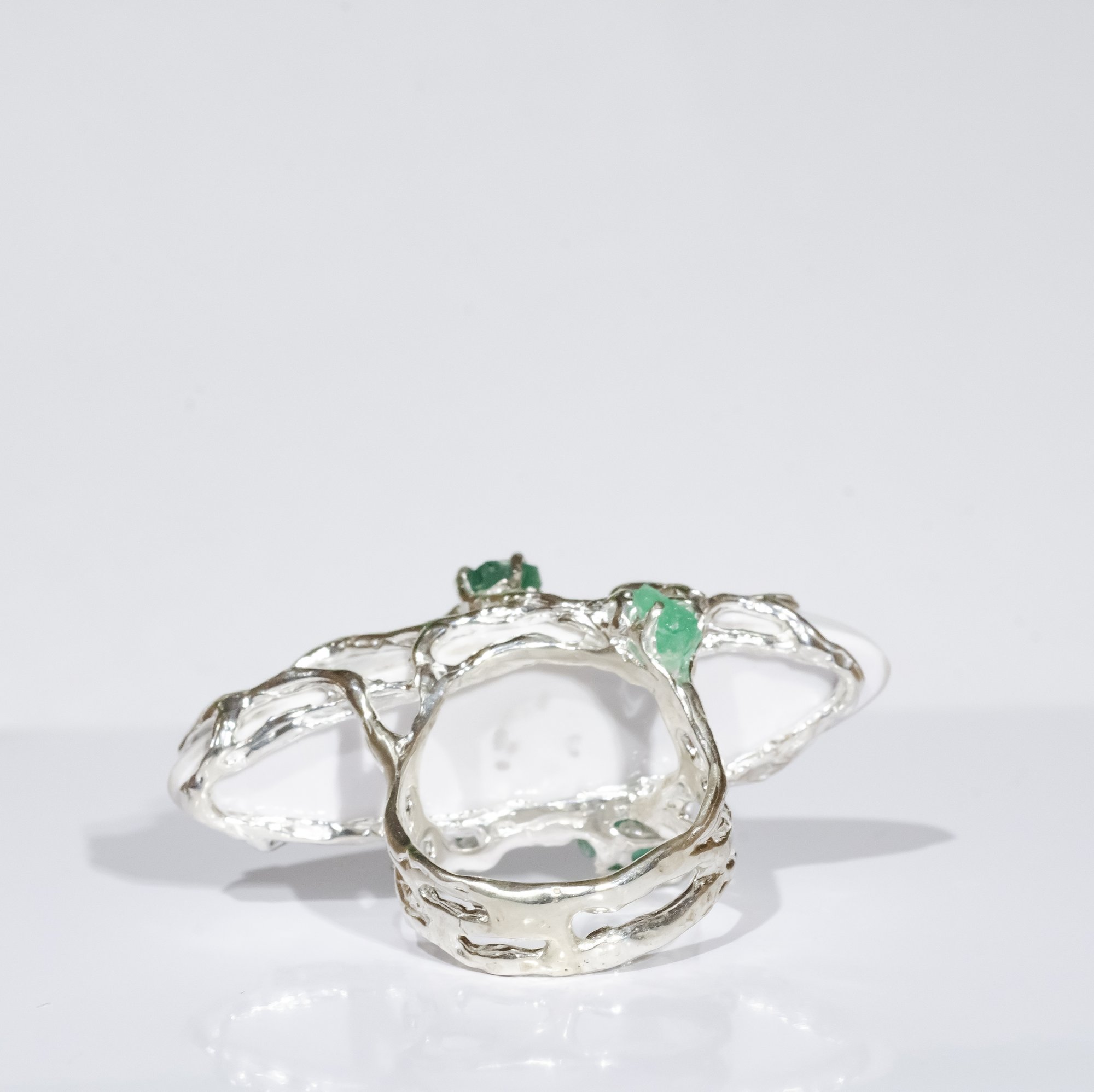 Каблучка з кахолонгом та смарагдами - 5