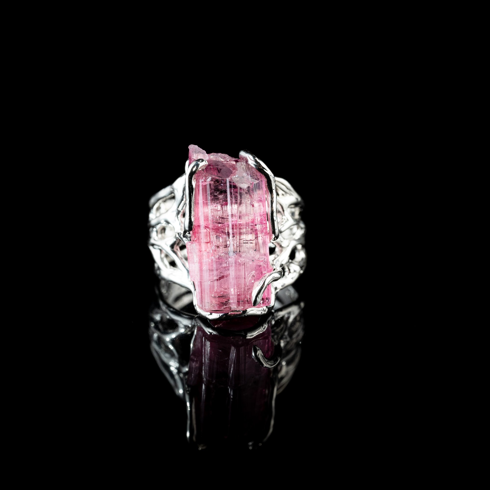 Каблучка з рожевим турмаліном