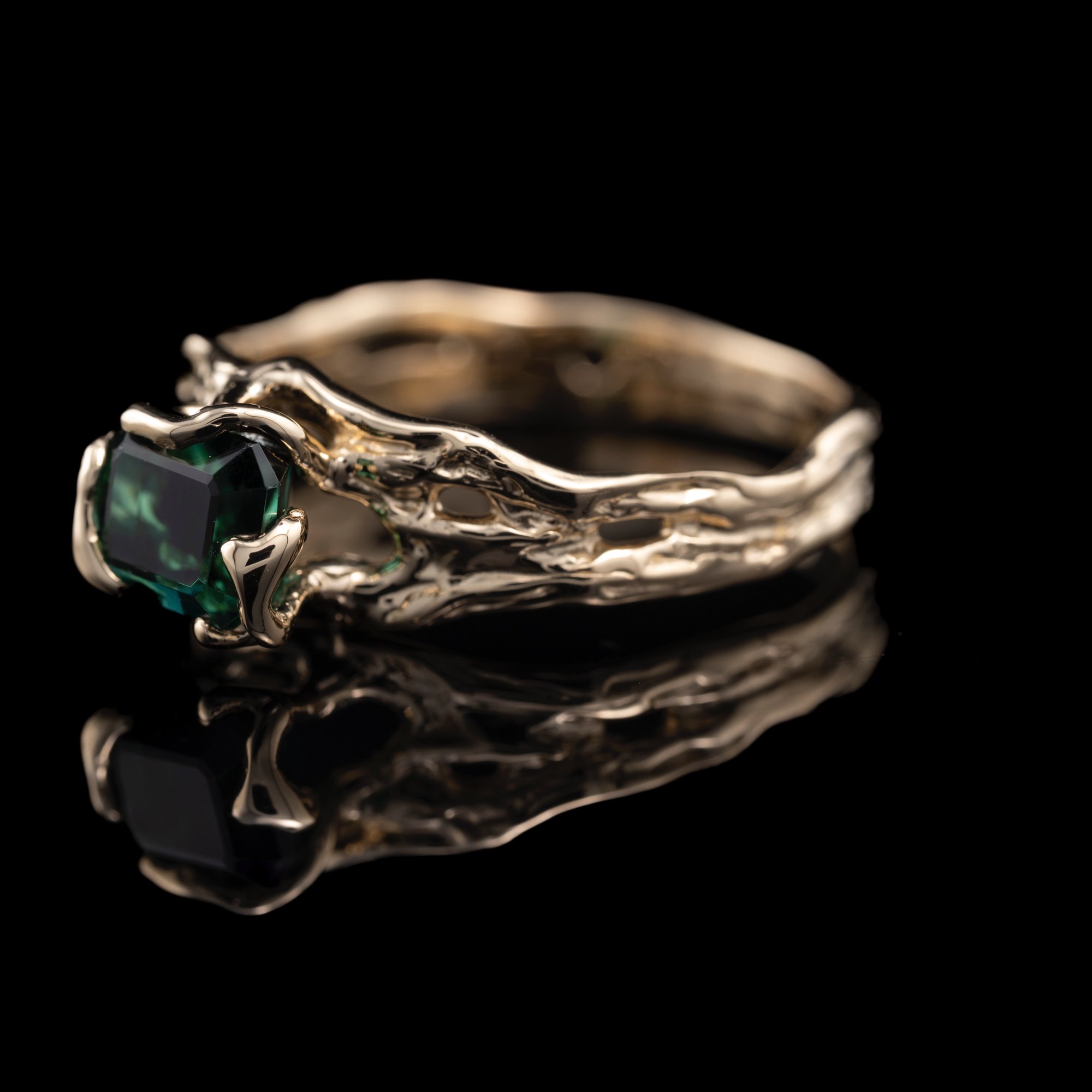 Золота каблучка з індиголітом - зображення 2