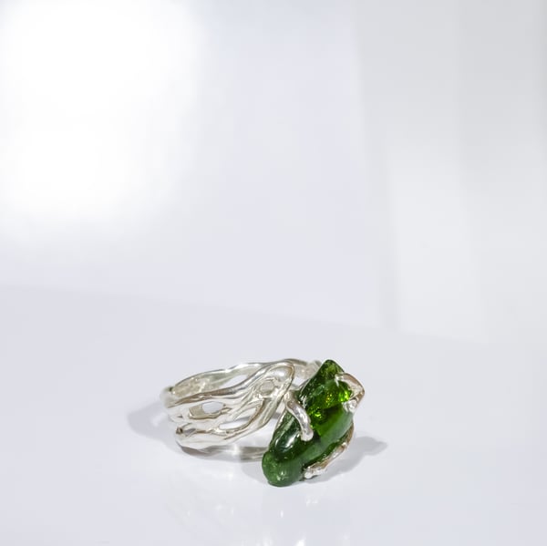 Каблучка з хромдіопсидом