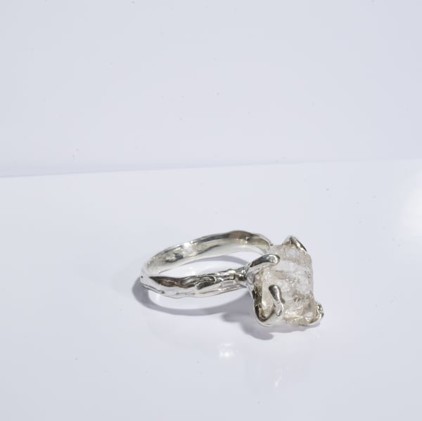 Каблучка з винним топазом