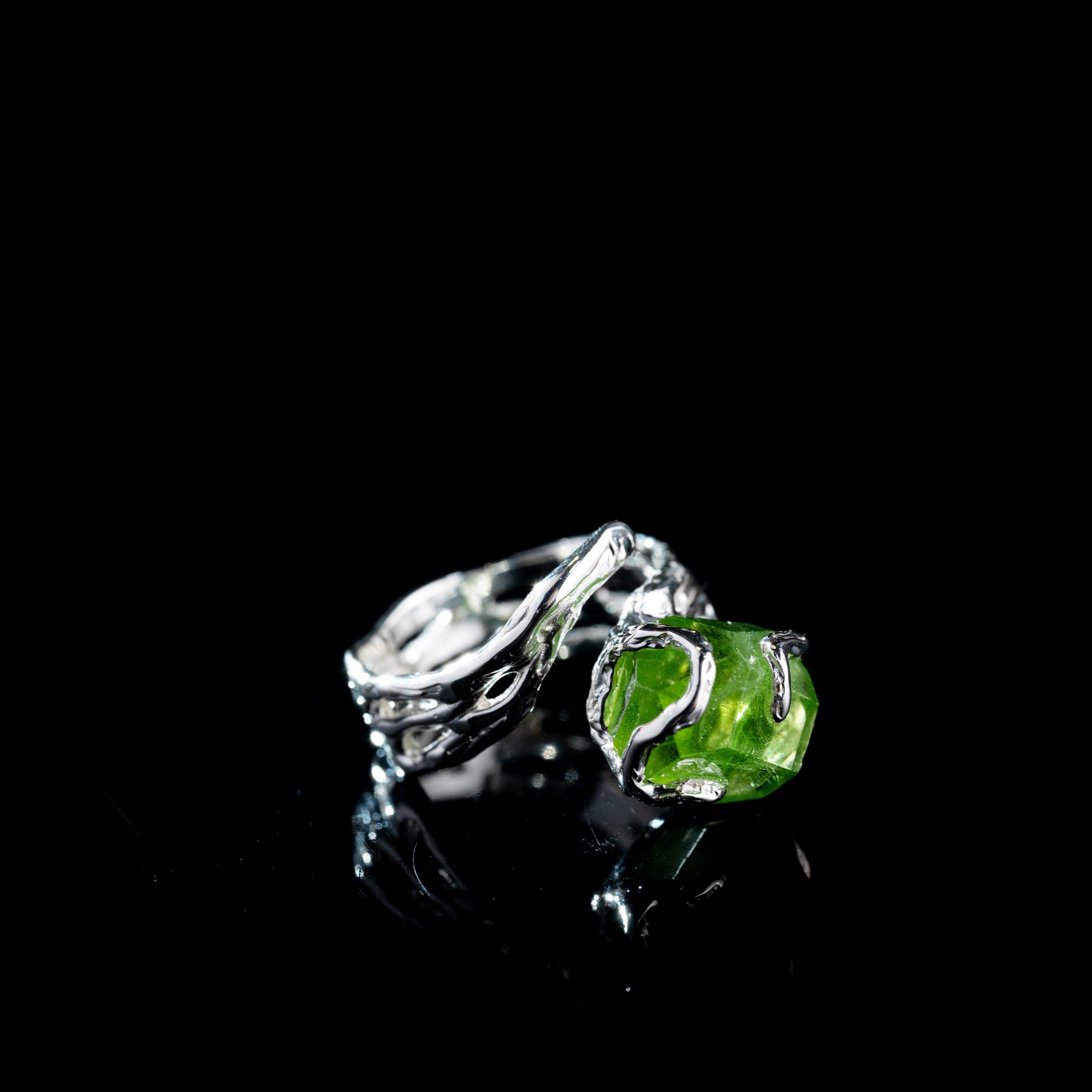 Каблучка з хризолітом - зображення 3